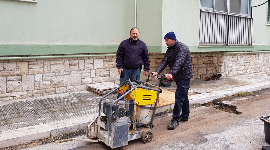 Lavorazione esterna in un cantiere